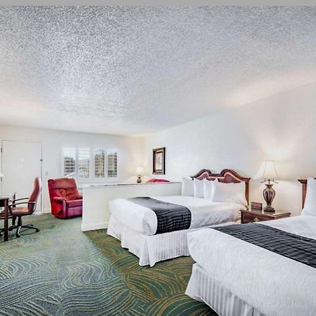 Surestay Plus Hotel By Best Western スーザンビル エクステリア 写真