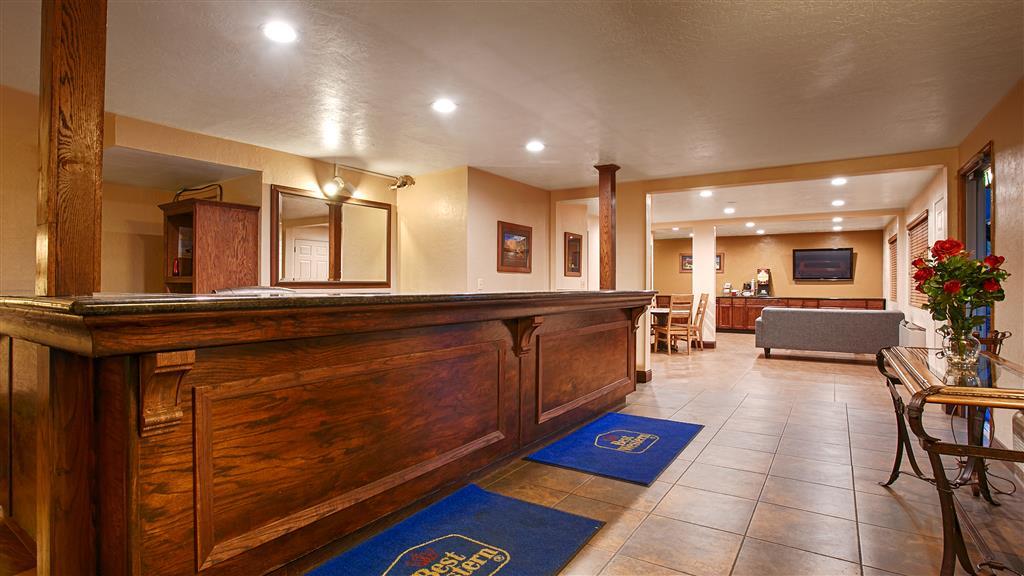 Surestay Plus Hotel By Best Western スーザンビル エクステリア 写真