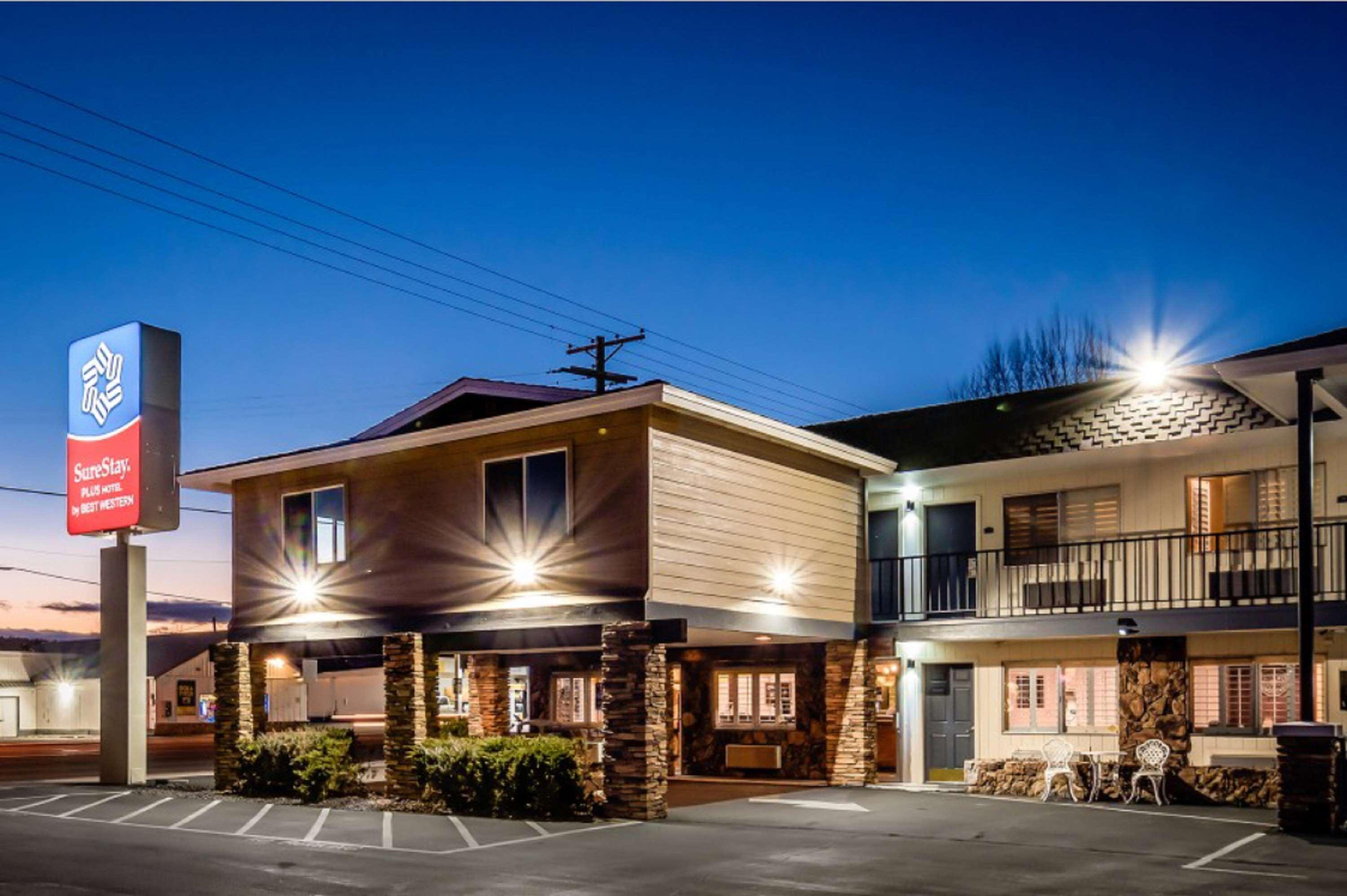 Surestay Plus Hotel By Best Western スーザンビル エクステリア 写真