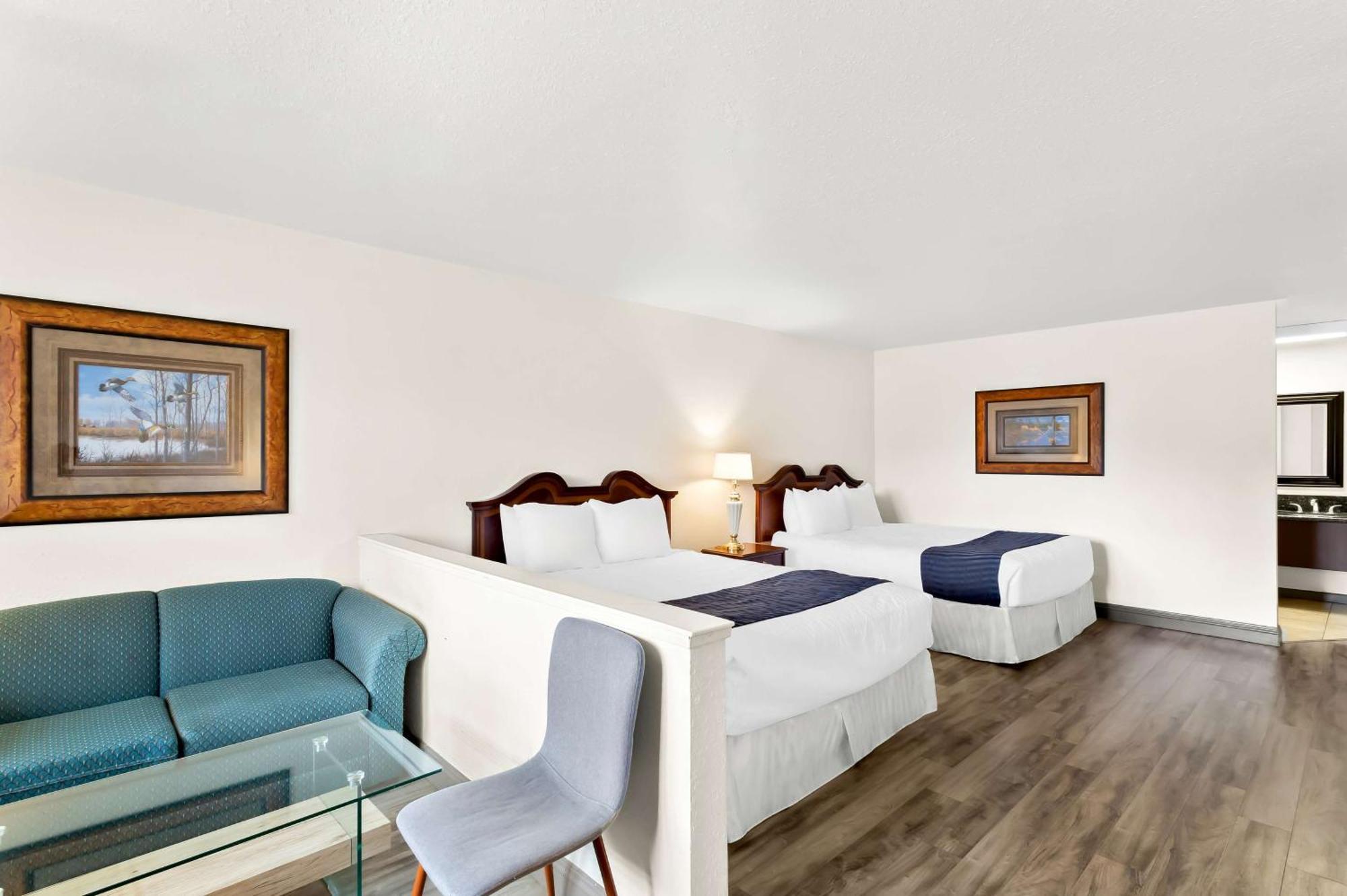 Surestay Plus Hotel By Best Western スーザンビル エクステリア 写真